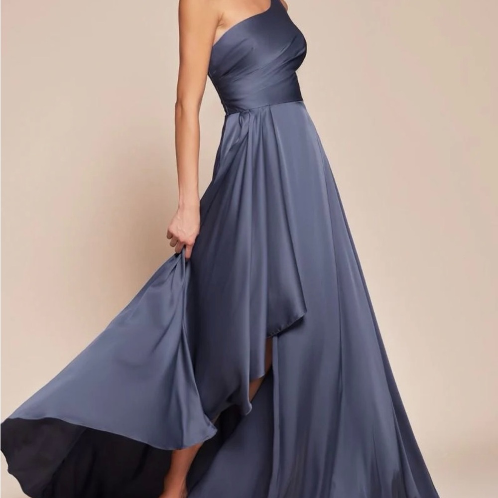 Elegant One-Shoulder Blue Evening Gown